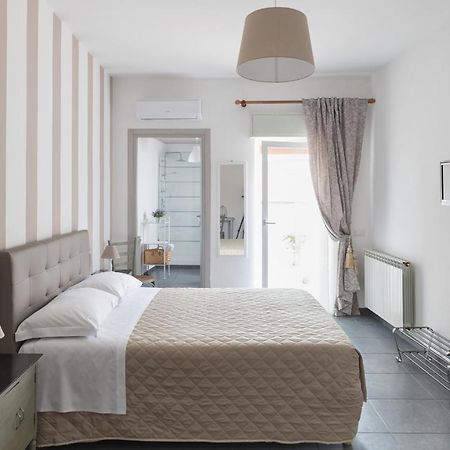 B&B Vicolo Garibaldi Valguarnera Caropepe Eksteriør bilde
