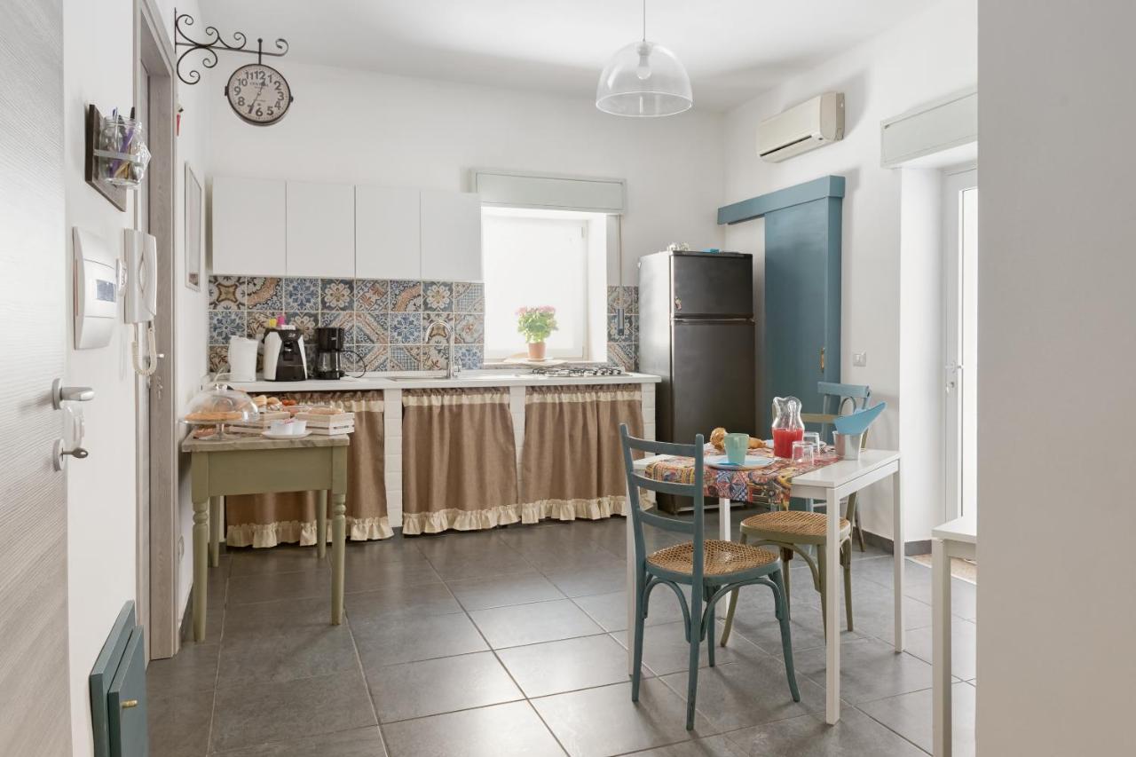 B&B Vicolo Garibaldi Valguarnera Caropepe Eksteriør bilde